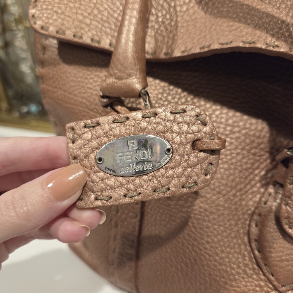 Fendi Selleria Linda Top Handle Bag Metallic Blush Pink Leather - Picture 6 of 11